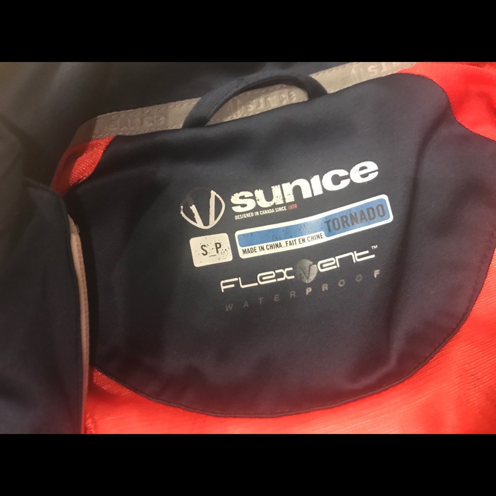 Sunice Jacket, Small - image 6